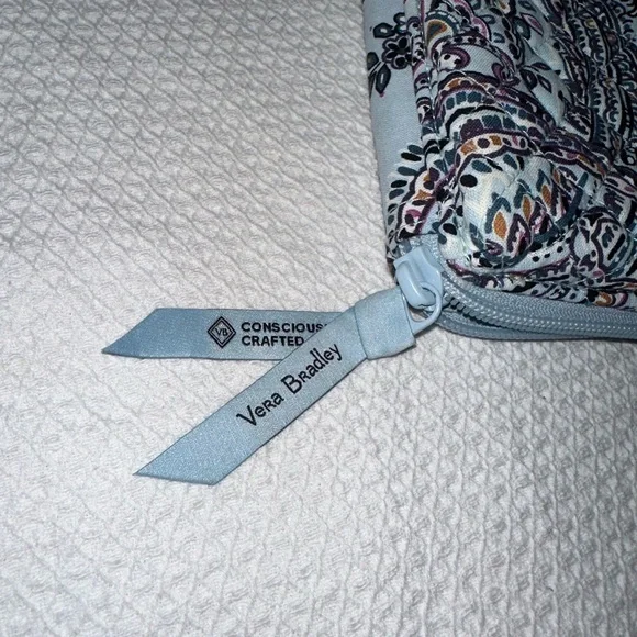 Vera Bradley Paisley RFID Zip Card Holder Wristlet Wallet Blue 7” x 4.5” - Picture 4 of 7